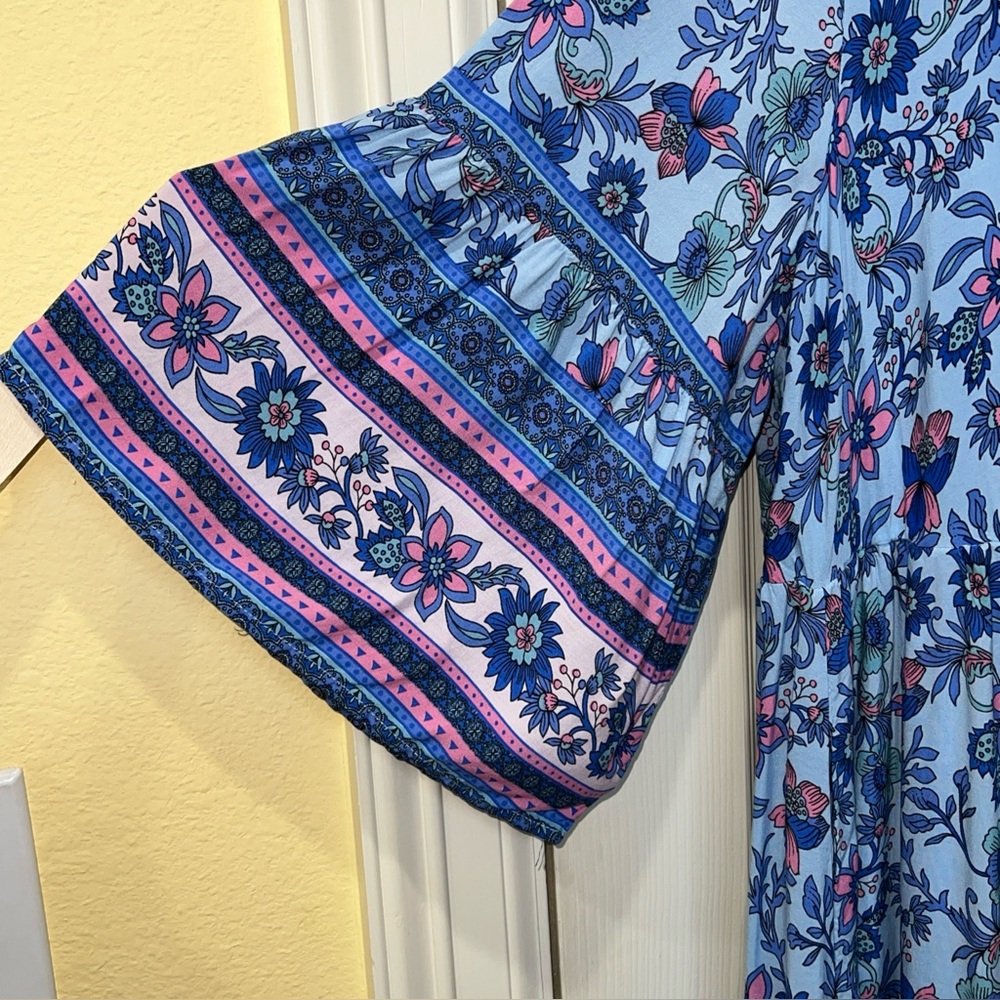 BloomChic Blue Floral V-Neck Maxi Dress Sz 22/24 Fairy Resortwear Cottagecore - Picture 6 of 16